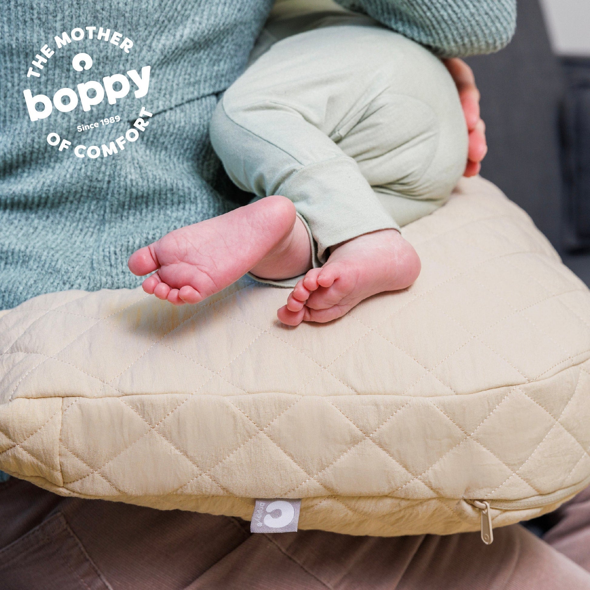 Boppy Nursing Pillow Luxe